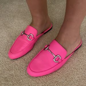 HOT PINK INC MULES